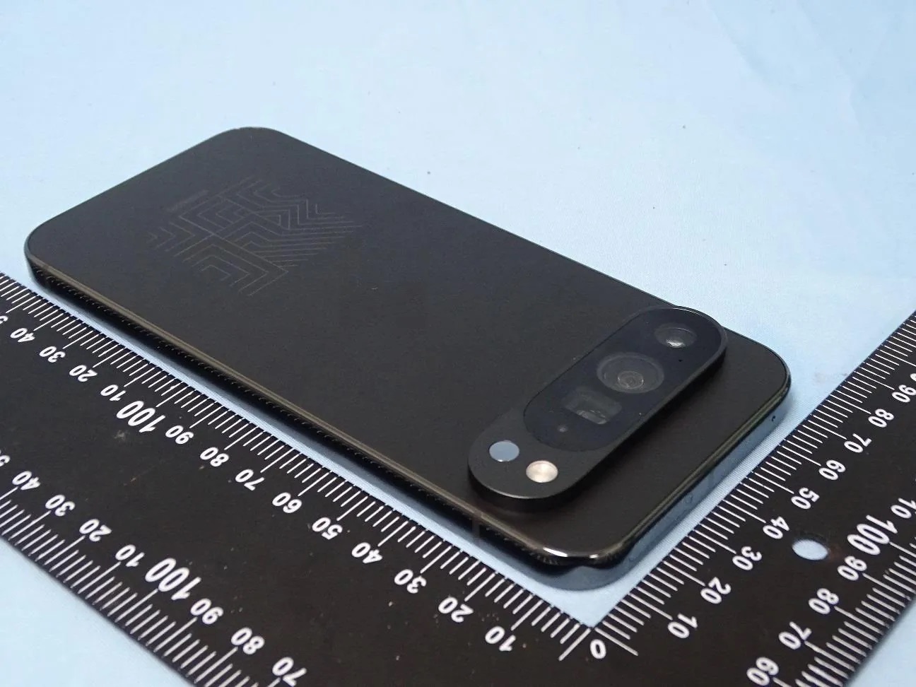 Đây là Pixel 9 Pro Fold: Smartphone màn hình gập sắp ra mắt của Google với camera "khủng"- Ảnh 22.