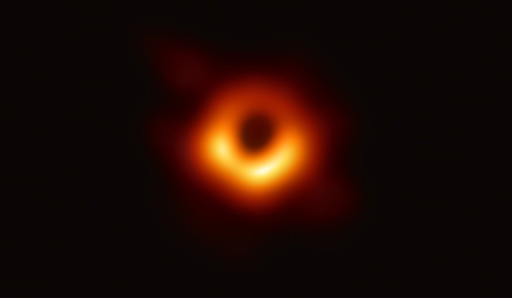 01-black-hole-a-consensus.jpg