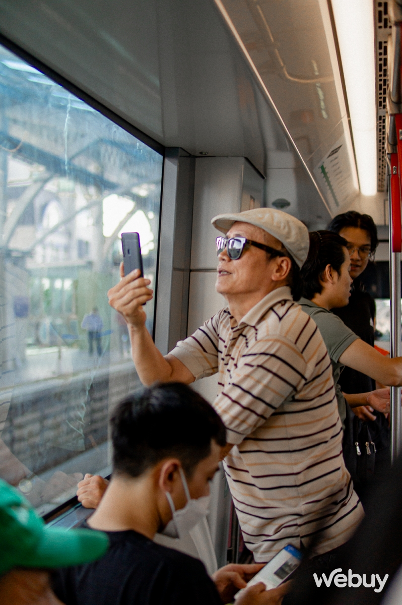 Cuối tuần đi metro Nhổn - Ga Hà Nội: Lướt nhanh, điều hòa mát, vẫn đang miễn phí vé- Ảnh 35.